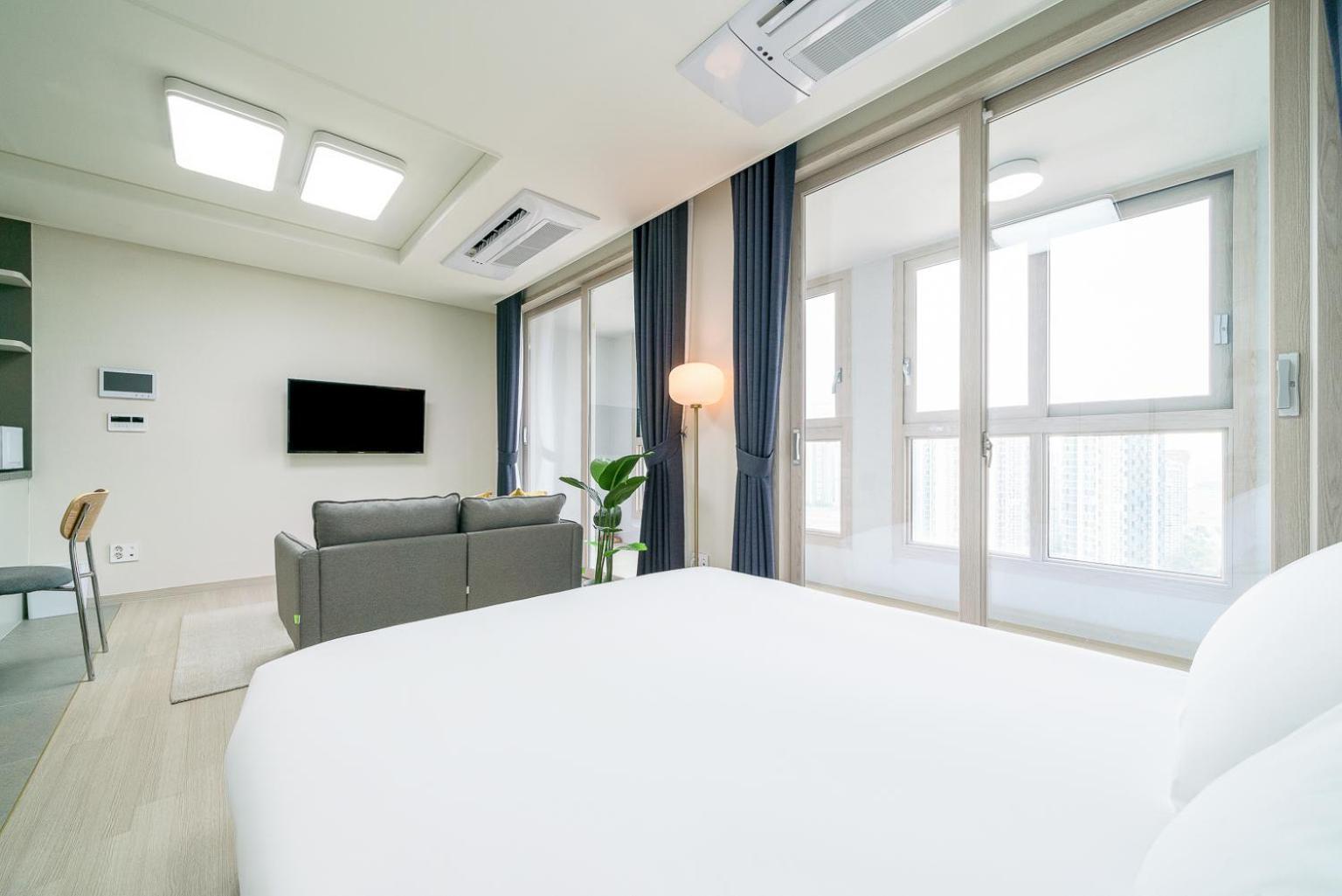 Urbanstay Songdo Moonlight Park Incheon Buitenkant foto