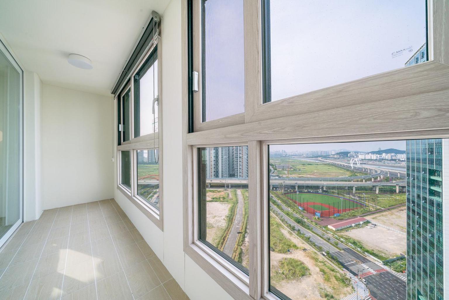 Urbanstay Songdo Moonlight Park Incheon Buitenkant foto